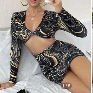 Shein: long sleeve cut out marble bodycon dress